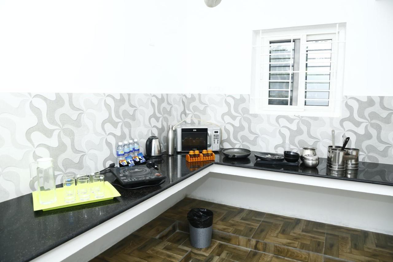 The Base Inn Pondicherry Bagian luar foto