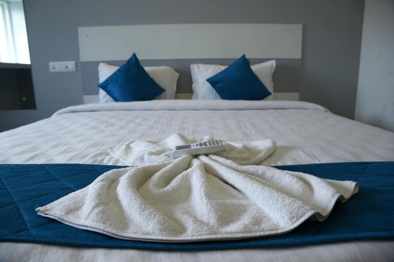 The Base Inn Pondicherry Bagian luar foto