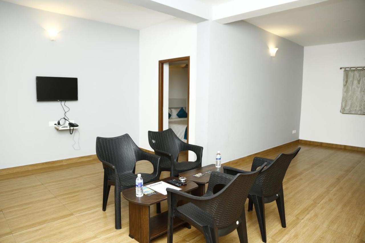 The Base Inn Pondicherry Bagian luar foto